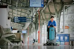 Tingkatkan Efisiensi, KAI Services Terapkan Teknologi Smart Cleaning Ramah Lingkungan di Berbagai Stasiun