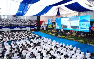 Emil Dardak Dorong Mahasiswa Baru ITS Jadi Motor Kedaulatan Teknologi Indonesia