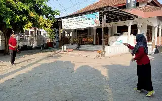 Pegawai KUA Rawalo Biasakan Olahraga Jumat Pagi untuk Dukung Pelayanan Prima