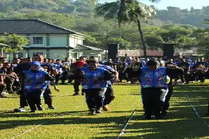 Perkokoh Jiwa Korsa, Prajurit dan Persit Yonif 432 Kostrad Gelar Olahraga Bersama