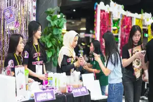 Mahasiswa Baru UC Surabaya Dilatih Kelola Bisnis Digital Berbasis Data dalam Selling Day OWeek 2026