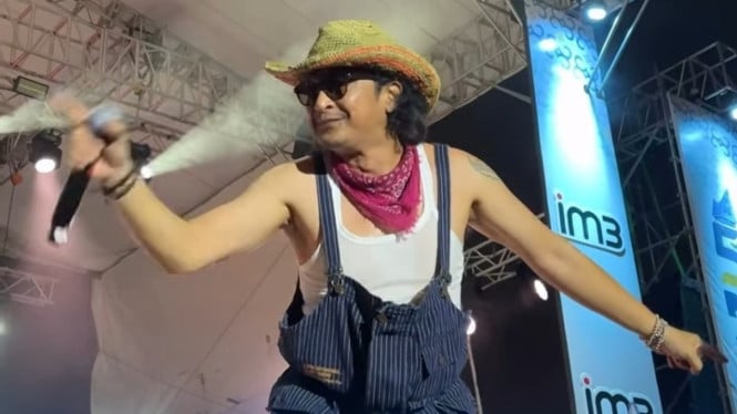 Panggung PRSU ke-50: Harmonisasi Musisi Nasional dan Lokal Pukau Warga Medan