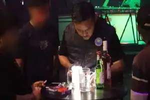 Penegakan Perda Trantibum: Tim Gabungan Kota Padang Jaring Sembilan Pengunjung Hiburan Malam Tanpa Identitas