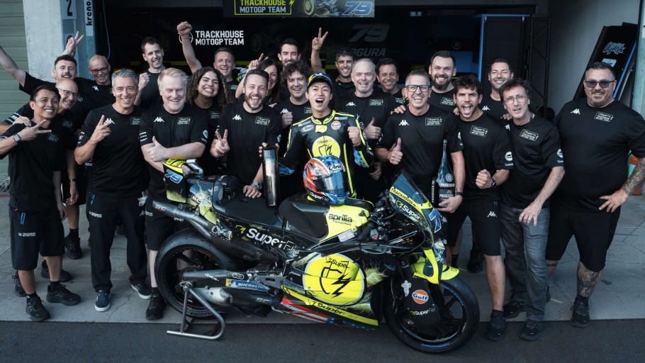 Ai Ogura Raih Kemenangan di MotoGP Belanda 2026, Bezzecchi dan Bagnaia Gagal Finis