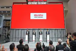 GIIAS 2026: Isuzu Pamerkan Transformasi Kendaraan Niaga Jadi Aset Bisnis Produktif