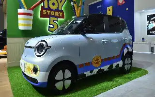 Dobrak Pasar Mobil Murah, Wuling Aira ev Resmi Meluncur dengan Harga Mulai Rp155 Juta
