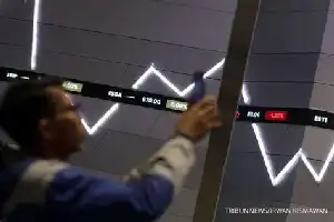 Aksi Ambil Untung Sektor Semikonduktor Tekan Indeks Nasdaq Jelang Libur AS