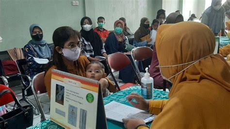 Dukung Harganas ke-33, Pemkab Tuban Fasilitasi Ratusan Warga Ikuti Program KB Permanen