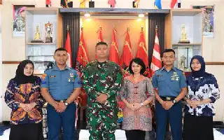 Jelang Akhir Masa Jabatan, Komandan Yontankfib 2 Mar Gelar Olahraga Bersama dan Pamitan