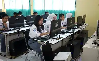 Sokong Pendidikan Vokasi, LG Hadirkan Fasilitas Multimedia Modern di SMKN 2 Tangerang Selatan