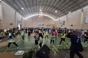 Sinergi Majukan Olahraga, IGORNAS dan Wali Kota Sukabumi Gelar Jalan Sehat "Ngasruk"