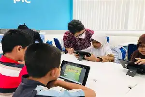 Tingkatkan Keamanan Pelajar, Pemkab Tabanan Integrasikan Teknologi Pelacak Real-Time pada Ratusan Armada Trans Siswa