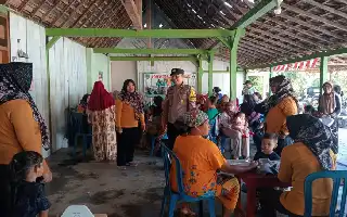 Bhabinkamtibmas Kebonagung Perkuat Sinergi dalam Layanan Kesehatan Posyandu ILP