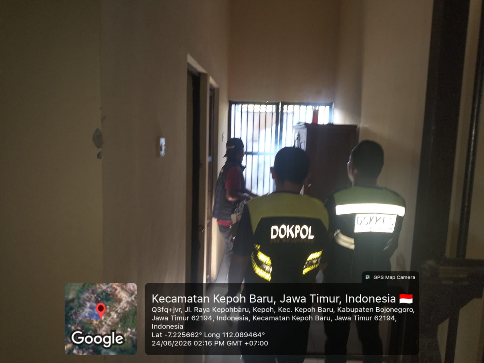 Cegah DBD, Dokkes Polres Bojonegoro Gelar Fogging di Mapolsek Kepohbaru
