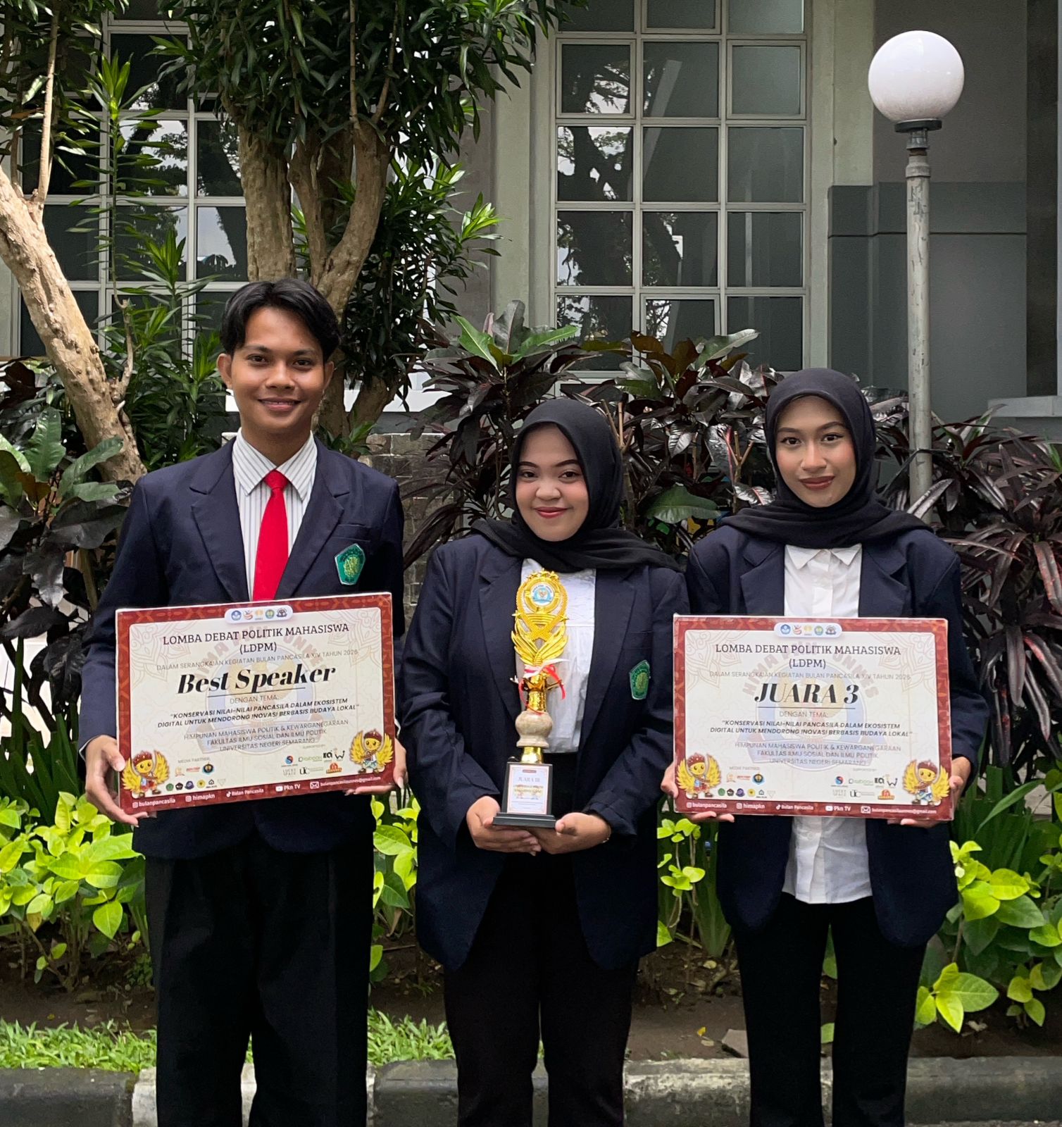 Delegasi HTN Maliki Islamic University Raih Juara 3 Nasional dalam Debat Politik 2026