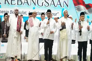 Sambut HUT Ke-81 RI, 100 Ribu Jemaah Lintas Agama Gelar Doa Bersama di Monas