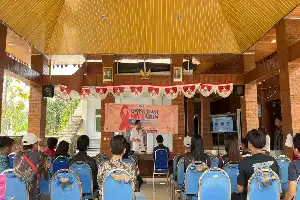 Gandeng Puskesmas, Mahasiswa KKN Umsida Edukasi Remaja Desa Ngembat Terkait Bahaya HIV/AIDS dan Hoaks Kesehatan