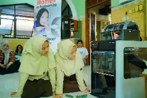 Dobrak Stereotip Gender, UNNES Ajak Siswi MA NU Banat Kudus Masuk Prodi Teknik dan Olahraga
