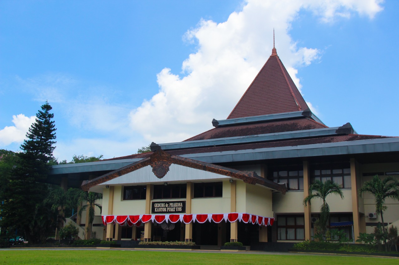 Mahasiswa UNS Kenalkan Pemanfaatan AI untuk Belajar kepada Siswa SMAN 1 Karanganyar