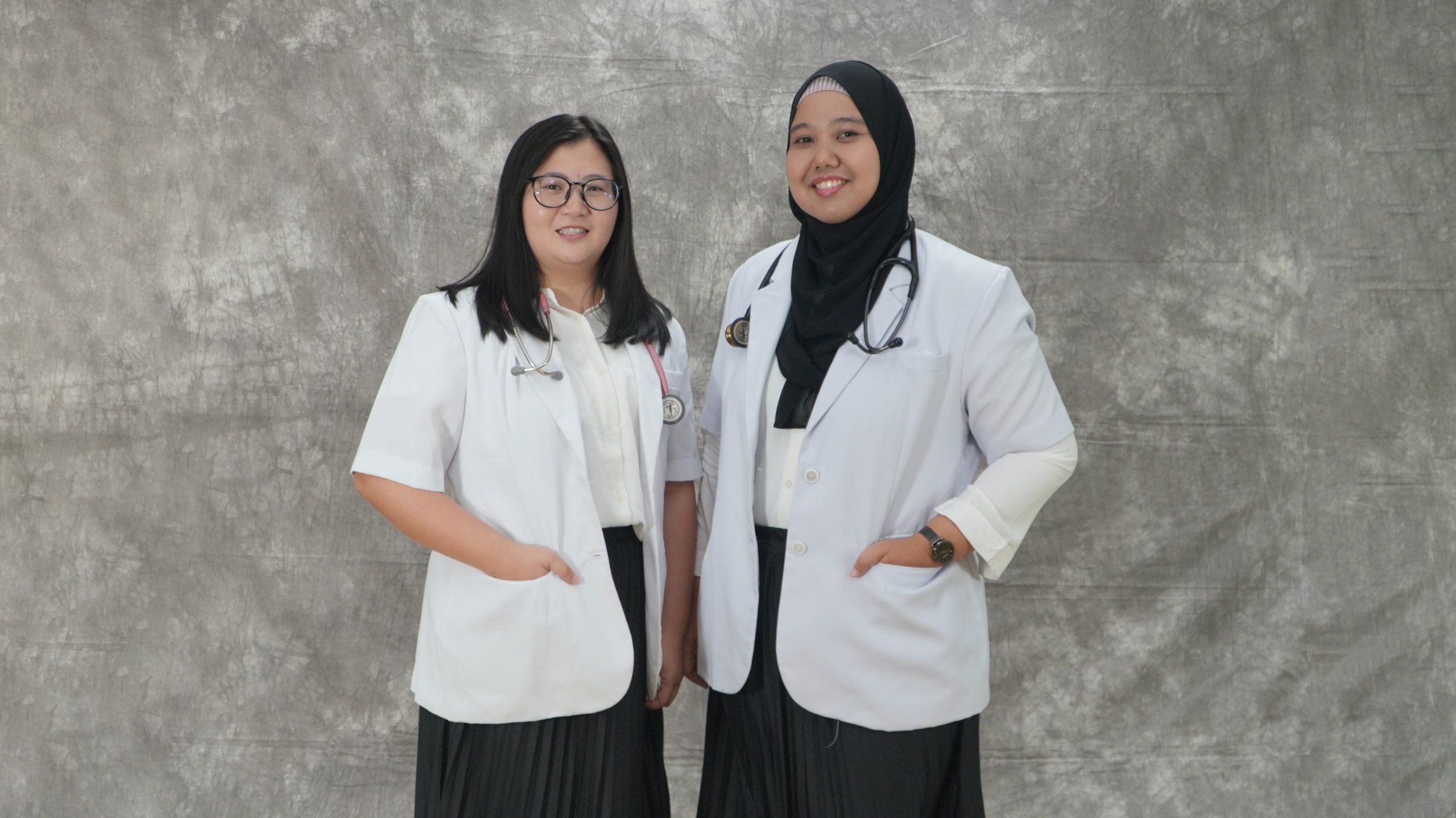 Dedikasi Lintas Latar Belakang: Misi Dua Dokter Muda Perkuat Kesehatan Ibu dan Anak di Unusa