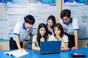 Prospek Karier Menjanjikan: Mengapa Teknologi Digital dan Keamanan Siber Jadi Pilihan Utama Mahasiswa