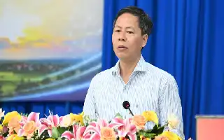 Memperkuat Tata Kelola Lingkungan Berbasis Komunitas di Kelurahan Binh Minh