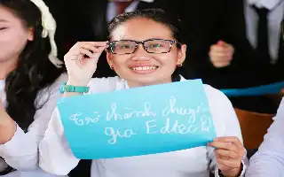 Demi Inovasi Pendidikan, Mahasiswa Berprestasi Rela Tempuh 2.000 Km ke Hanoi