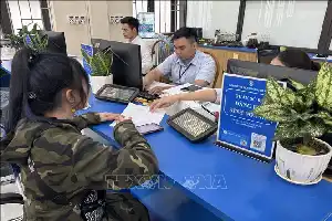 Pemerintah Pangkas Ribuan Persyaratan Bisnis demi Efisiensi Investasi Nasional