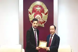Vietnam Perkuat Kemitraan Strategis dengan WEF Fokus pada Ekosistem AI dan Semikonduktor