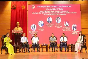 Memperkuat Landasan Ideologis dalam Transformasi Tata Kelola Nasional Vietnam