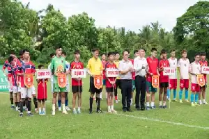 Festival Olahraga Provinsi Dong Thap Ke-1 Resmi Dimulai, Kompetisi Sepak Bola dan Voli Putra Bergulir