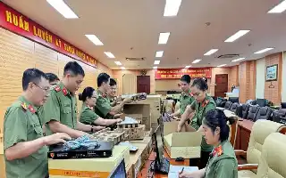 Modernisasi Keamanan: Kepolisian Hanoi Adopsi Transformasi Digital dalam Operasi Strategis