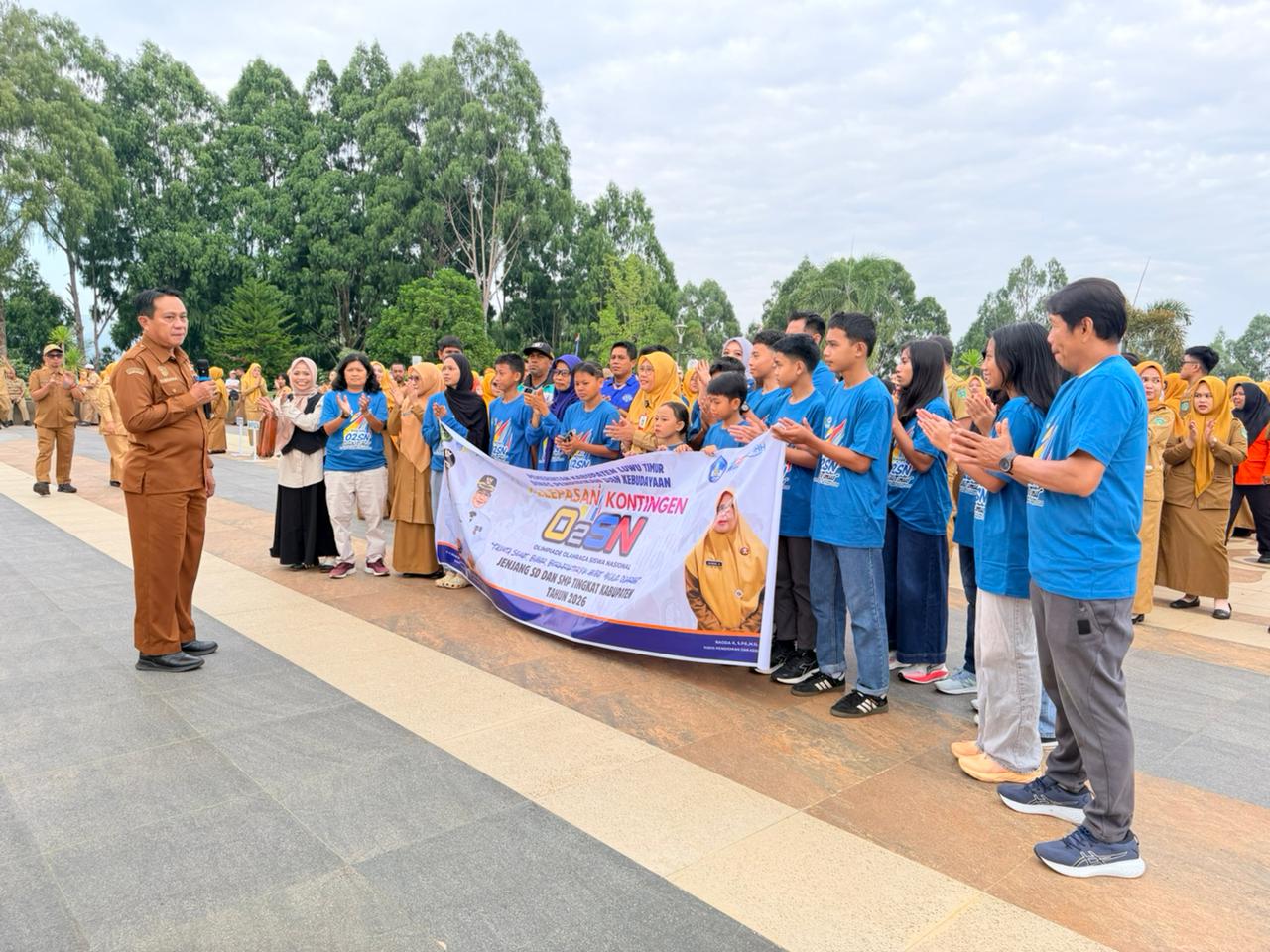 Lepas Kontingen O2SN, Pemkab Luwu Timur Bidik Tiket ke Kancah Nasional