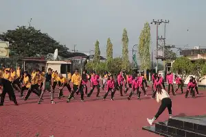 HUT Bhayangkara ke-80, Polres Rohil Bangun Sinergi Lewat Olahraga dan Bakti Sosial