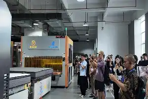 Menjelajah Pusat Inovasi Guangdong: Tokoh Media Indonesia Puji Lompatan Teknologi dan Otomotif Tiongkok