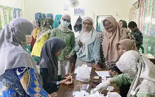 Bangun Kesadaran Kesehatan Sejak Dini, Puluhan Remaja di Gombong Ikuti Pemeriksaan Golongan Darah
