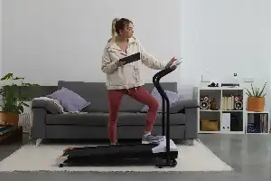 Menjawab Solusi Gaya Hidup Sedenter, Walking Pad Jadi Alternatif Olahraga Ringkas di Rumah