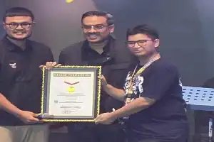 Mengusung Misi Lingkungan, Festival Musik SkyAvenue 2026 Garapan Siswa SMA Labschool Kebayoran Raih Rekor MURI