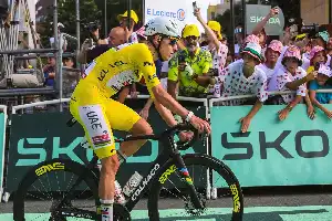 Tour de France 2026: Di Tengah Badai Kesehatan Tim, Tadej Pogacar Tetap Kokoh di Puncak Klasemen