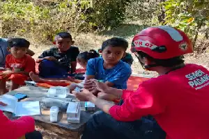 Tanggap Pascabencana, Tim Medis Semen Padang Peduli Periksa Kesehatan Warga Manggarai Timur