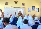 Diskominfo Makassar Edukasi Siswa di Kepulauan Terluar Terkait Pemanfaatan Teknologi Secara Aman