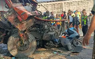 Tragedi Maut di Simpang Patung Sapi Pandaan: Truk Kontainer Hantam Lima Motor, Empat Nyawa Melayang