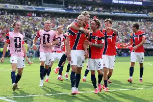 Brace Erling Haaland Antar Norwegia Ukir Sejarah di Perempat Final Piala Dunia 2026