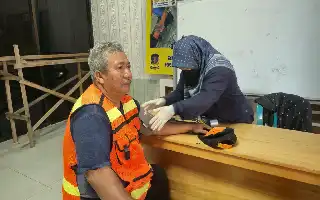 Bantu Ojek Online hingga Penyapu Jalan, Polres Berau Gelar Bakti Sosial dan Pengobatan Gratis