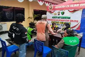 Peduli Kesehatan Masyarakat, Polres Berau Gelar Layanan Pengobatan Gratis