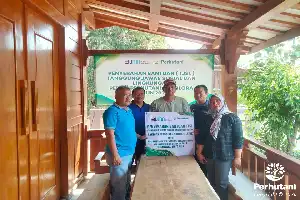 Tingkatkan Kualitas Sanitasi, Perhutani Blora Perbaiki Tujuh Unit MCK Warga Rentan