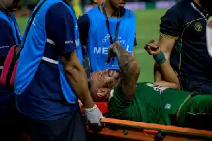 Kabar Cedera Alex Martins: Penyerang Persebaya Dipastikan Absen di Semifinal Piala Presiden 2026