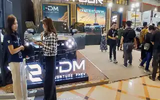 JETOUR T2 i-DM Resmi Sapa Pasar Bandung di GIIAS 2026, SUV Plug-in Hybrid Tangguh Seharga Rp696 Juta