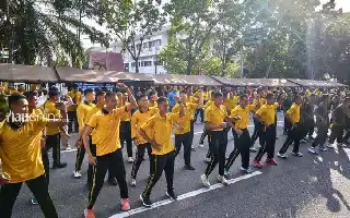 Sambut Hari Bhayangkara ke-80, Polda Riau Gelar Olahraga Bersama dan Layanan Kesehatan Gratis di CFD Pekanbaru
