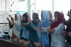 Wujudkan Desa Pintar, Komunitas Robotika UNAIR Terapkan Tiga Inovasi Teknologi di Gendongkulon